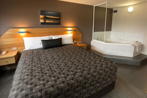 The Old Woolstore Apartment Hotel - E Caravan Parks 29