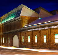 The Old Woolstore Apartment Hotel - E Caravan Parks