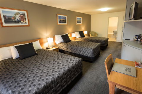 The Old Woolstore Apartment Hotel - E Caravan Parks 30