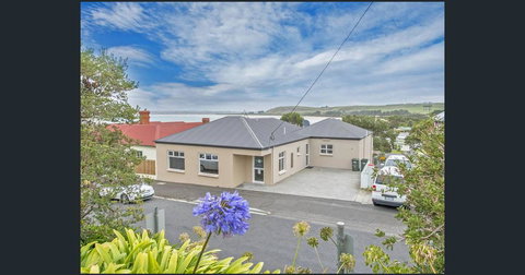 Church Street Villas - E Caravan Parks 8
