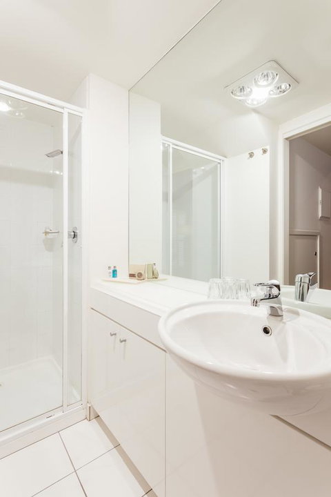 The Henry Jones Art Hotel - E Caravan Parks 37