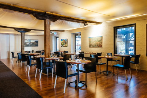 The Henry Jones Art Hotel - E Caravan Parks 33