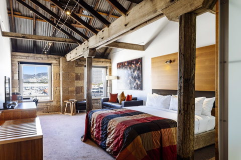 The Henry Jones Art Hotel - E Caravan Parks 3