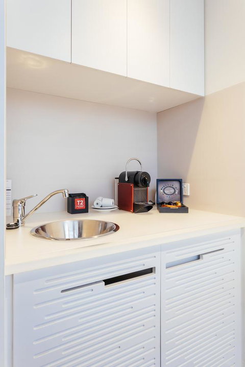 The Henry Jones Art Hotel - E Caravan Parks 35