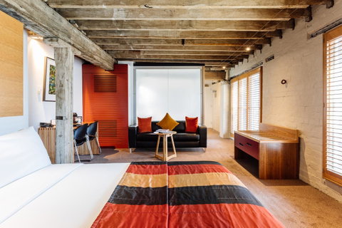 The Henry Jones Art Hotel - E Caravan Parks 15