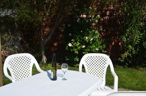 Castaway Holiday Apartments - E Caravan Parks 19