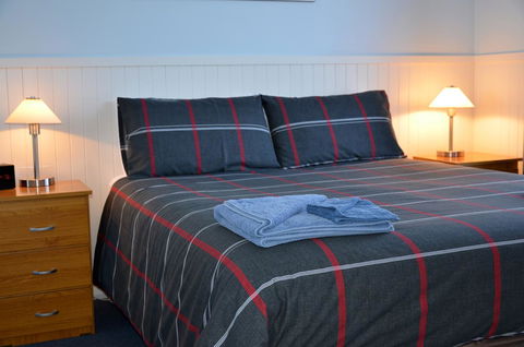 Castaway Holiday Apartments - E Caravan Parks 26