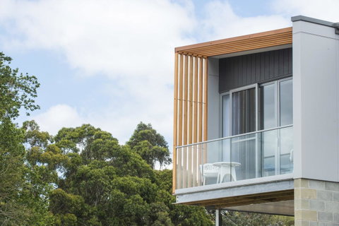 Rosevears Riverview Hotel - E Caravan Parks 25