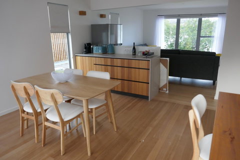 Rosevears Riverview Hotel - E Caravan Parks 3