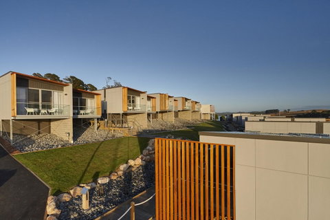 Rosevears Riverview Hotel - E Caravan Parks 9