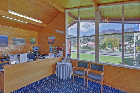 Gold Rush Inn - E Caravan Parks 21