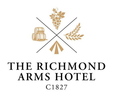 The Richmond Arms Hotel - E Caravan Parks 18