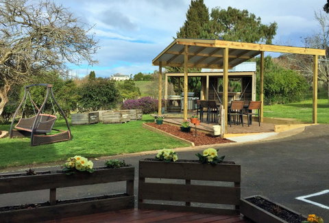 Amble\'a\'While On Tamar - E Caravan Parks 21