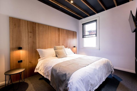 105 Mac Unique Apartments - E Caravan Parks 6