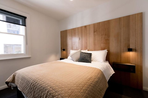 105 Mac Unique Apartments - E Caravan Parks 9