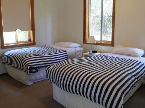 Freycinet Sanctuary 5 - E Caravan Parks 7