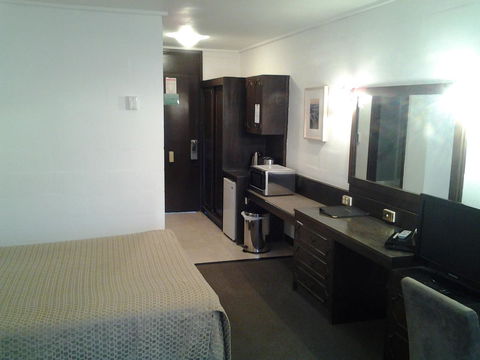 West Coaster Motel - E Caravan Parks 12