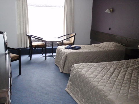 West Coaster Motel - E Caravan Parks 35
