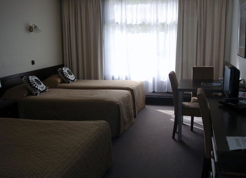 West Coaster Motel - E Caravan Parks 36