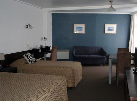 West Coaster Motel - E Caravan Parks 33
