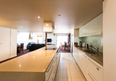 Sullivans Cove Apartments - E Caravan Parks 23