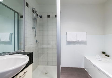 Sullivans Cove Apartments - E Caravan Parks 35