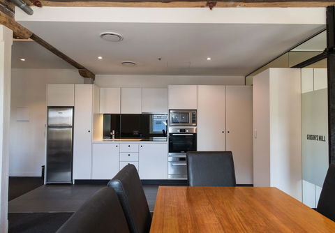 Sullivans Cove Apartments - E Caravan Parks 28