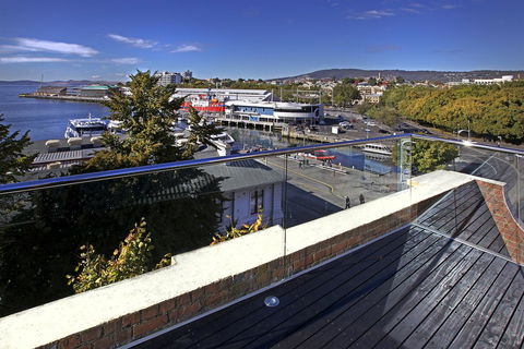 Sullivans Cove Apartments - E Caravan Parks 39