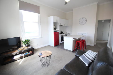 Trinity Hill Apartments - E Caravan Parks 18