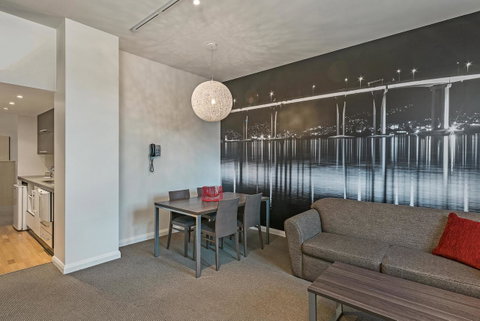 Mantra One Sandy Bay Road - E Caravan Parks 8