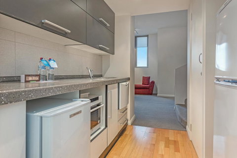 Mantra One Sandy Bay Road - E Caravan Parks 5