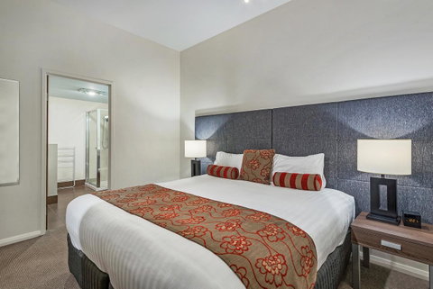Mantra One Sandy Bay Road - E Caravan Parks 2