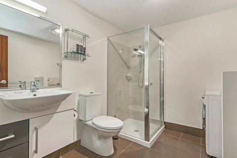 Mantra One Sandy Bay Road - E Caravan Parks 11