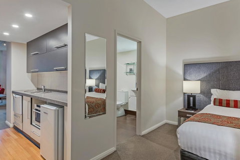 Mantra One Sandy Bay Road - E Caravan Parks 18