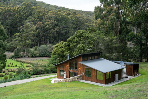Adventure Bay Retreat Bruny Island - E Caravan Parks 23
