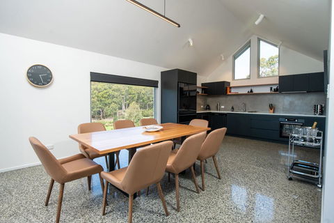 Adventure Bay Retreat Bruny Island - E Caravan Parks 28