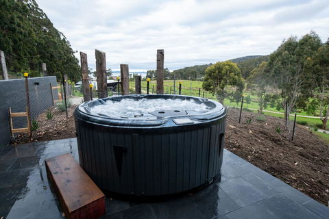 Adventure Bay Retreat Bruny Island - E Caravan Parks 27