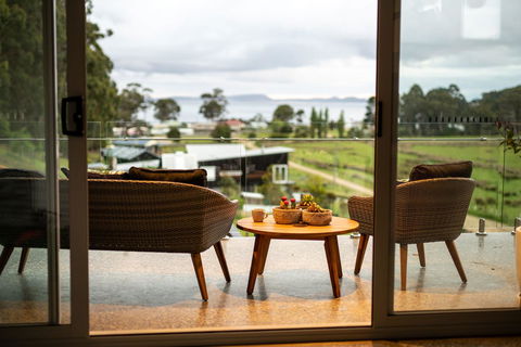 Adventure Bay Retreat Bruny Island - E Caravan Parks 42