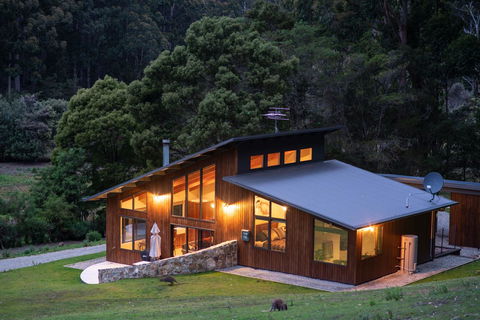 Adventure Bay Retreat Bruny Island - E Caravan Parks 1