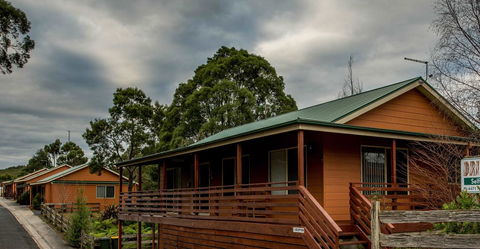 Driftwood Strahan Villas - E Caravan Parks 9