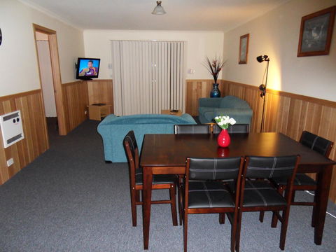 Driftwood Strahan Villas - E Caravan Parks 20