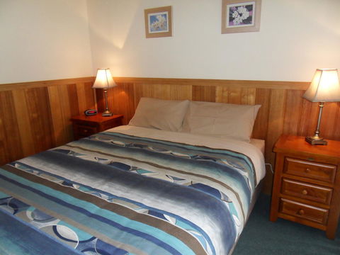 Driftwood Strahan Villas - E Caravan Parks 22