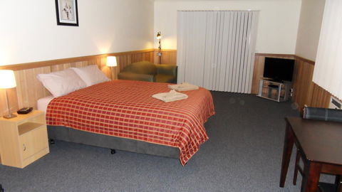 Driftwood Strahan Villas - E Caravan Parks 19