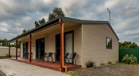 Driftwood Strahan Villas - E Caravan Parks 8