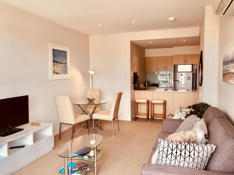Hobart Inner City Apartment - E Caravan Parks 1