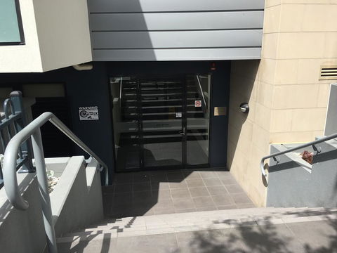 Hobart Inner City Apartment - E Caravan Parks 16