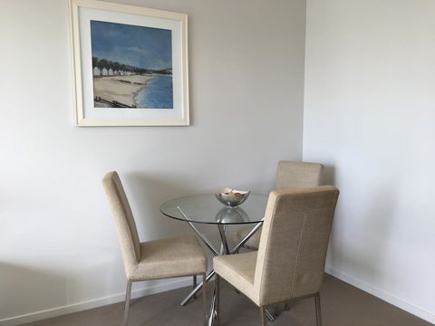 Hobart Inner City Apartment - E Caravan Parks 5