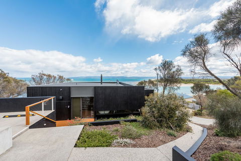 Cocktails With A View - E Caravan Parks 0