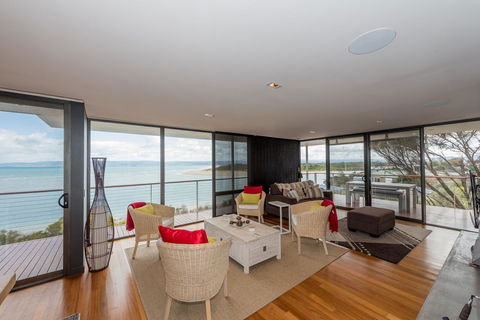 Cocktails With A View - E Caravan Parks 2