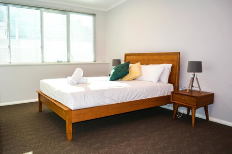 Heathfield Apartments - E Caravan Parks 17